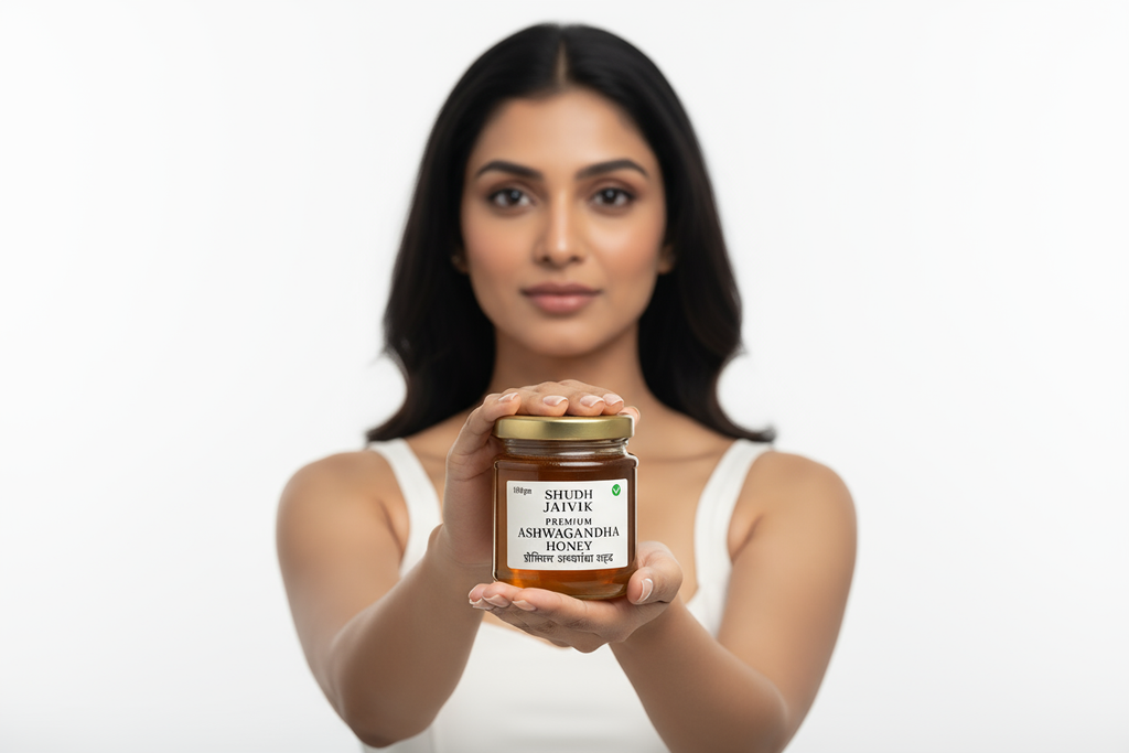 Lifestyle - Model Holding Product